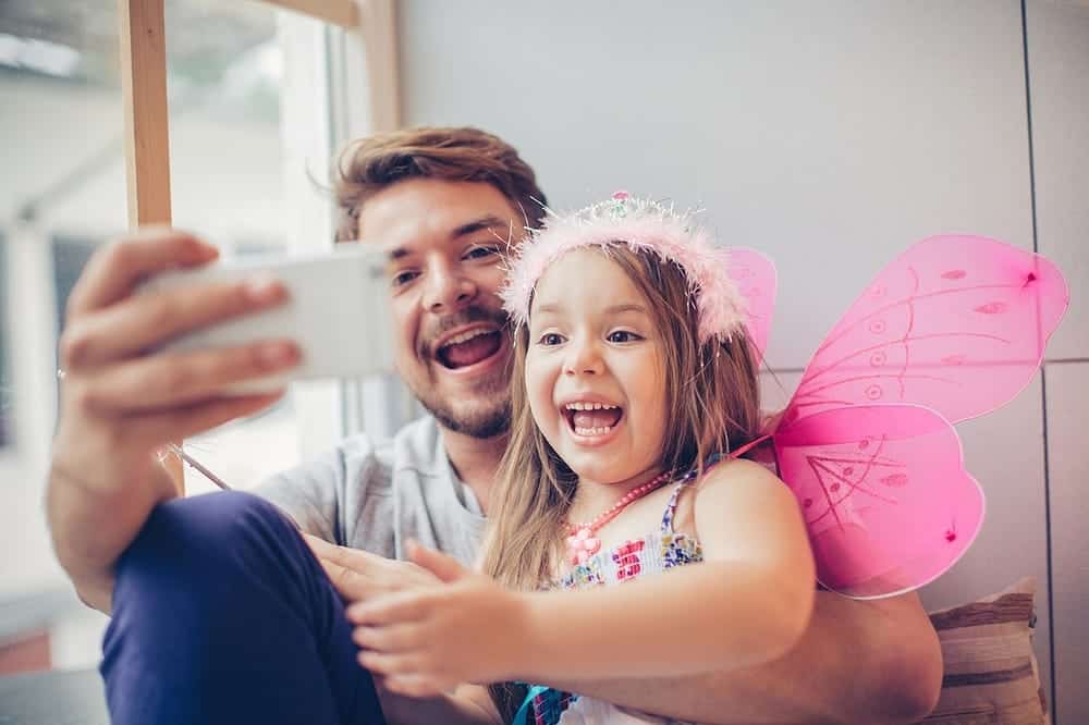 Bild von Tipps zum Schutz der Privatsphäre Ihrer Kinder beim Posten in sozialen Netzwerken | 1icD435jNLYFKd1aJtbAvxQ-DzTechs
