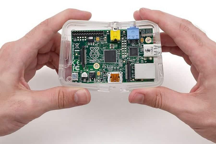 Immagine per una guida per insegnare ai tuoi figli a programmare utilizzando Raspberry Pi: strategie di insegnamento migliorate | 1nvZJO3IsNmBGdOAXqvMEvA-DzTechs