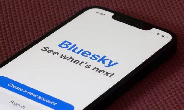 Bild: So legen Sie einen benutzerdefinierten Domänennamen für Ihr Bluesky-Profil fest | 1n_h29drW8gAa2V0rNAr8_g-DzTechs