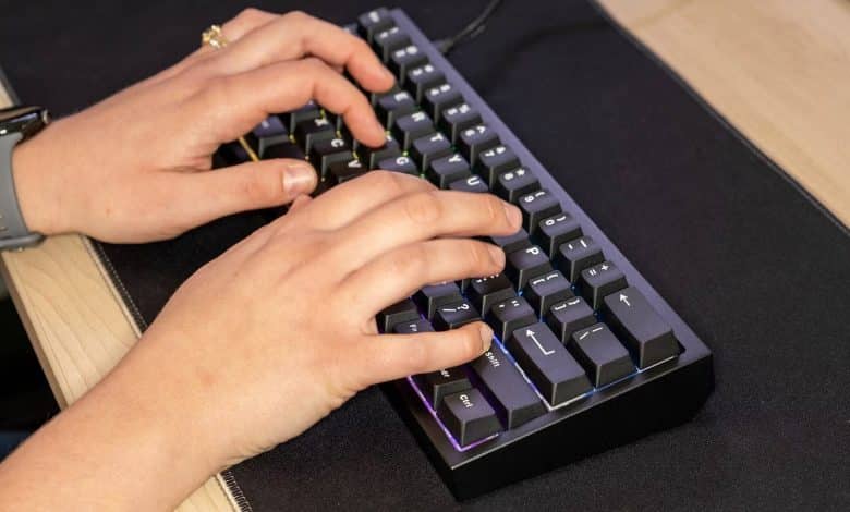 Bild des CyberPowerPC CK60-Tests: Eine mechanische Tastatur mit herausragender Leistung und beispielloser Anpassung für Gamer | 153KjFRXH4eG0KZ6PnqxyRQ-DzTechs