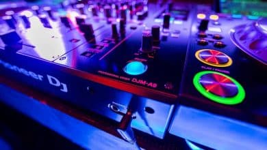 市面上最佳 DJ 混音器圖片:最新科技,每位 DJ 的最佳選擇 | 1NM512r9NQSitXVhjRiew2Q-DzTechs
