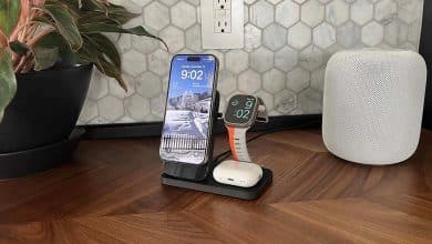 Nomad Stand One Max 評測圖片：近乎完美的 Apple 生態系統床頭充電支架 | 1qNFtK1Q6Q_XGa88tvWhfWg-DzTechs