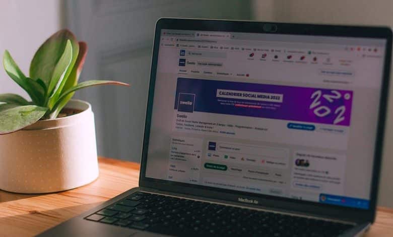 Obraz pokazujący, jak ulepszyć swój profil na LinkedIn, wykorzystując sztuczną inteligencję | 1zMlm5qMXMwHlVl0BFaWBfQ-DzTechs