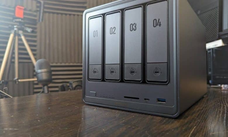 Foto de la revisión de Ugreen NASync DXP4800 Plus: excelente hardware y software prometedor | 1-AZxb1NuMTgYF2uRNiB-UQ-DzTechs