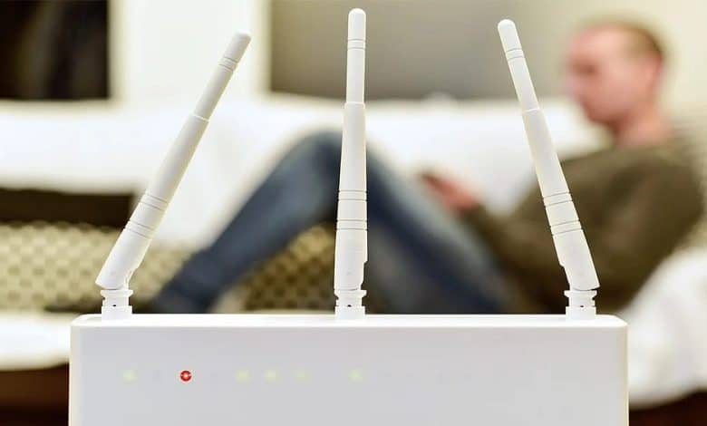 Bild: So reparieren Sie einen Router, wenn eine rot blinkende Anzeige angezeigt wird: Lösungen, die Sie ausprobieren können | 1Vw3Y-GT7PmMOFNrRwAc1Qg-DzTechs
