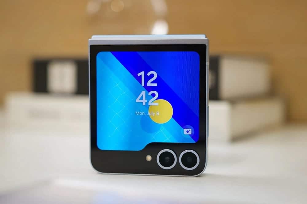 Telefono Galaxy Z Flip 6