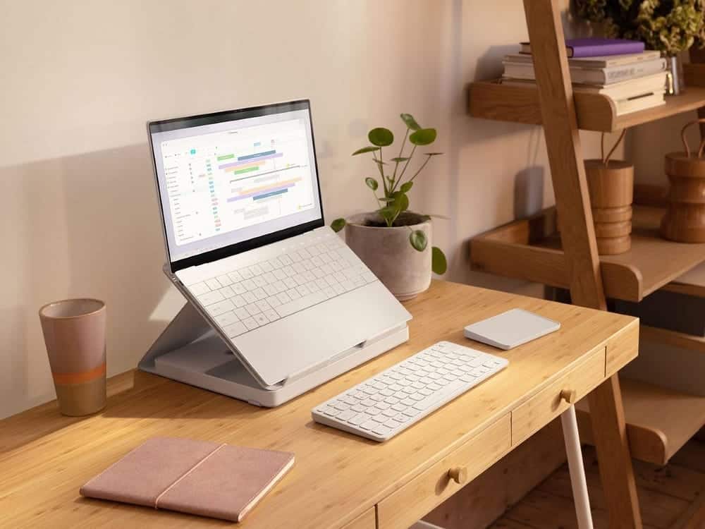Foto della scrivania pop-up Logitech Casa: perché potresti non aver bisogno di un supporto per laptop Logitech | 1JkRF6f-4rEucfe9L0G9iTQ-DzTechs