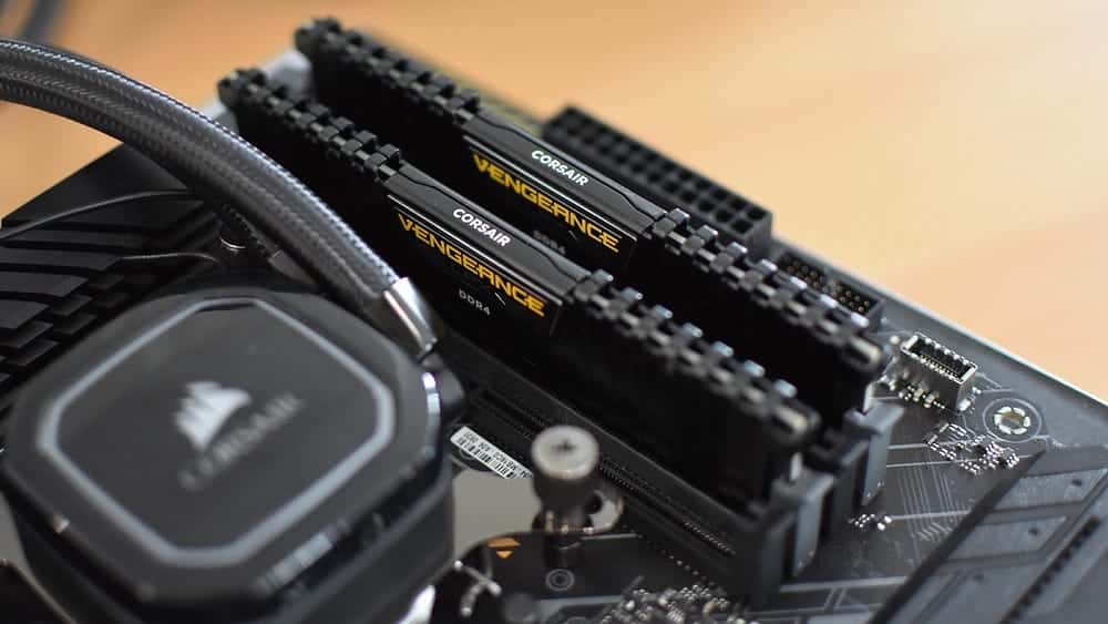 RAM 설치에 가장 적합한 옵션 이미지: 모듈 1개 또는 모듈 3개? | 9ghL5dkfJare39GmXNUMXKkXNUMXpyg-DzTechs