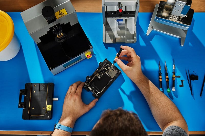 Image de Pourquoi je préfère ne pas faire réparer mon téléphone dans des centres de service non autorisés | 1Lwn8RlUsrJozAv9VEE0K7w-DzTechs