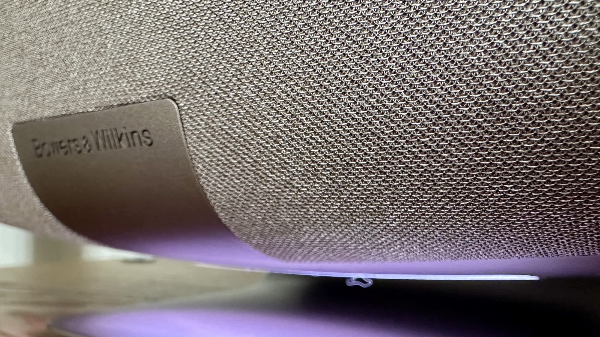 Una mirada más cercana al Bowers & Wilkins Zeppelin Pro Edition