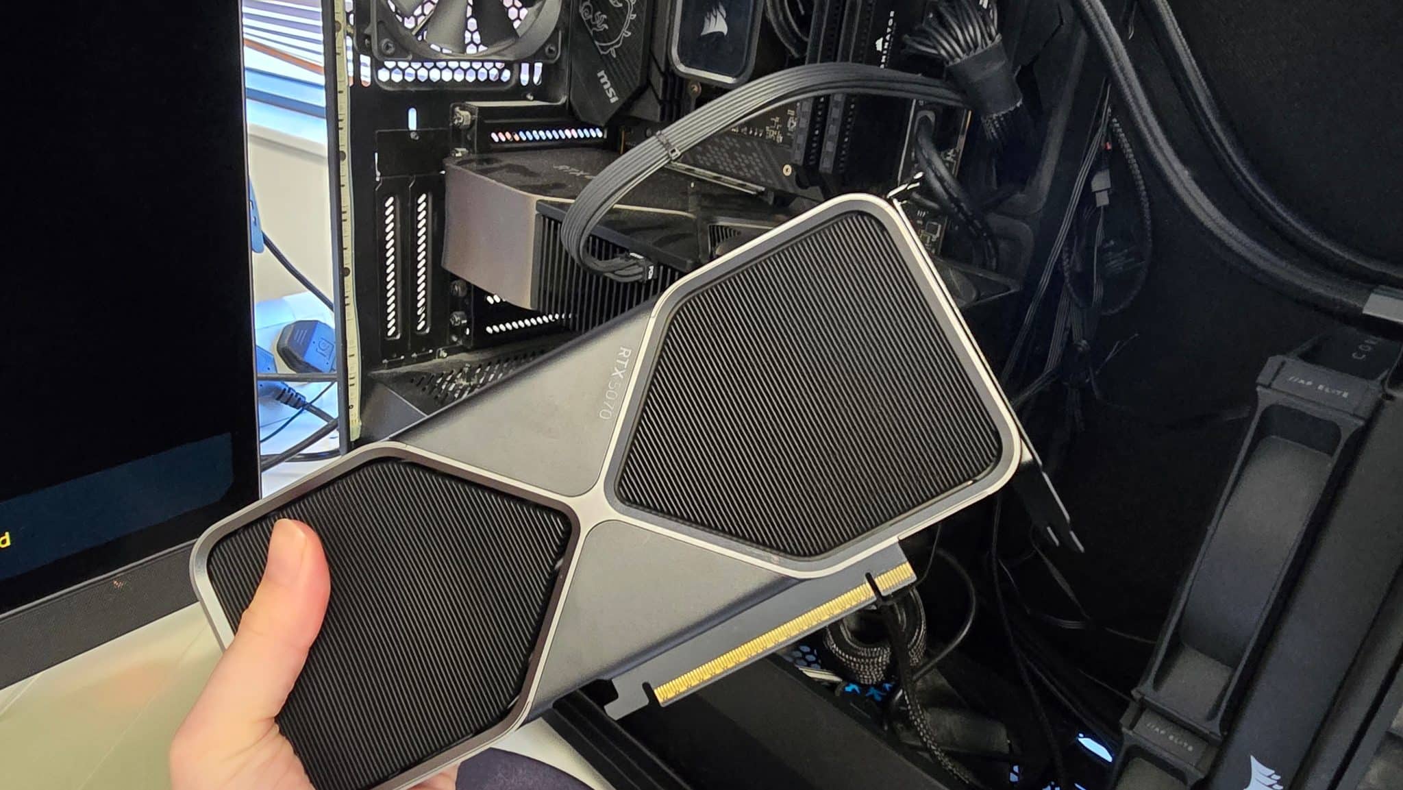 Nvidia RTX 5070 顯示卡圖片