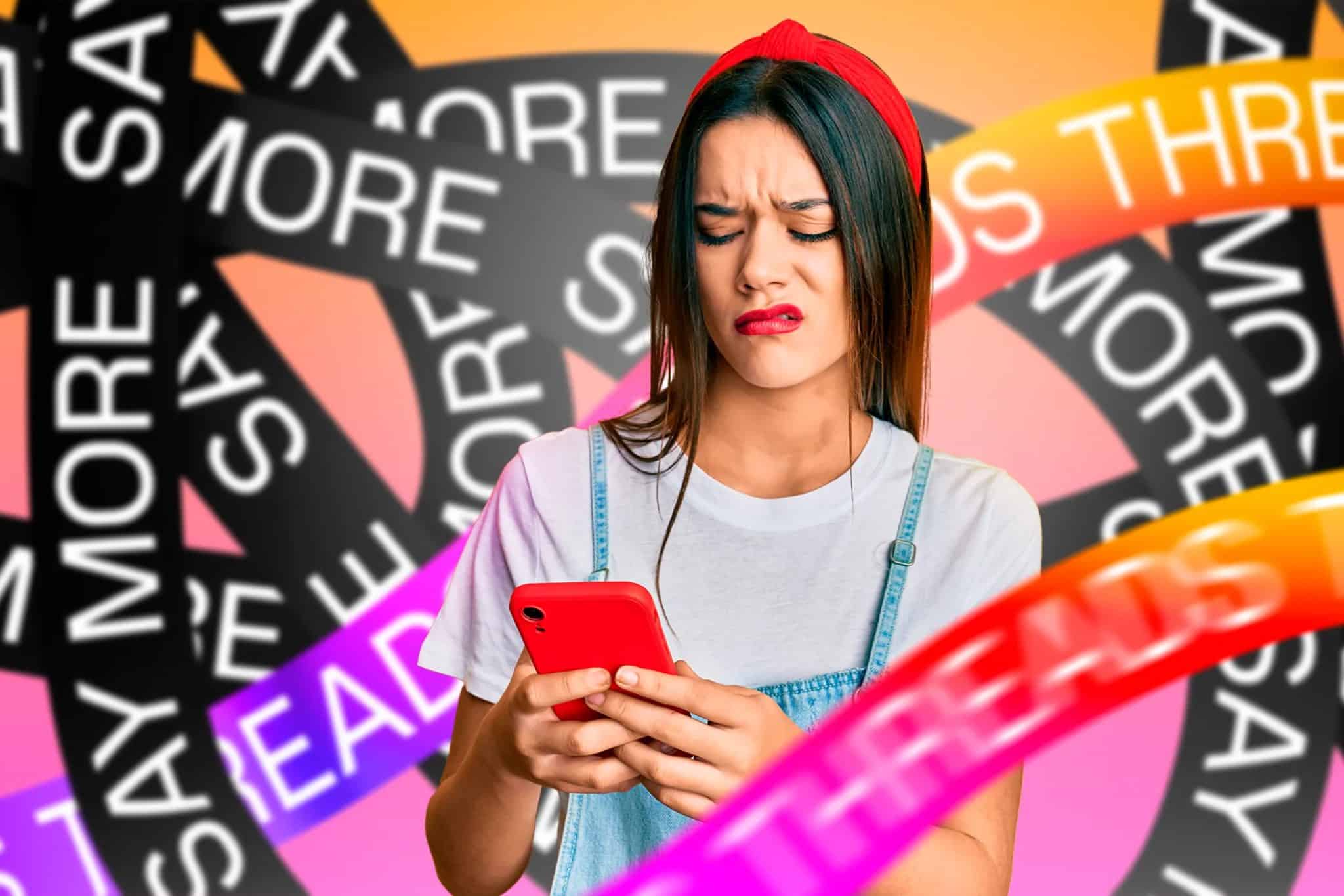 İlgisiz bir ifadeyle telefonunu kullanan kadın ve arka planda Threads uygulamasının görüntüsü.