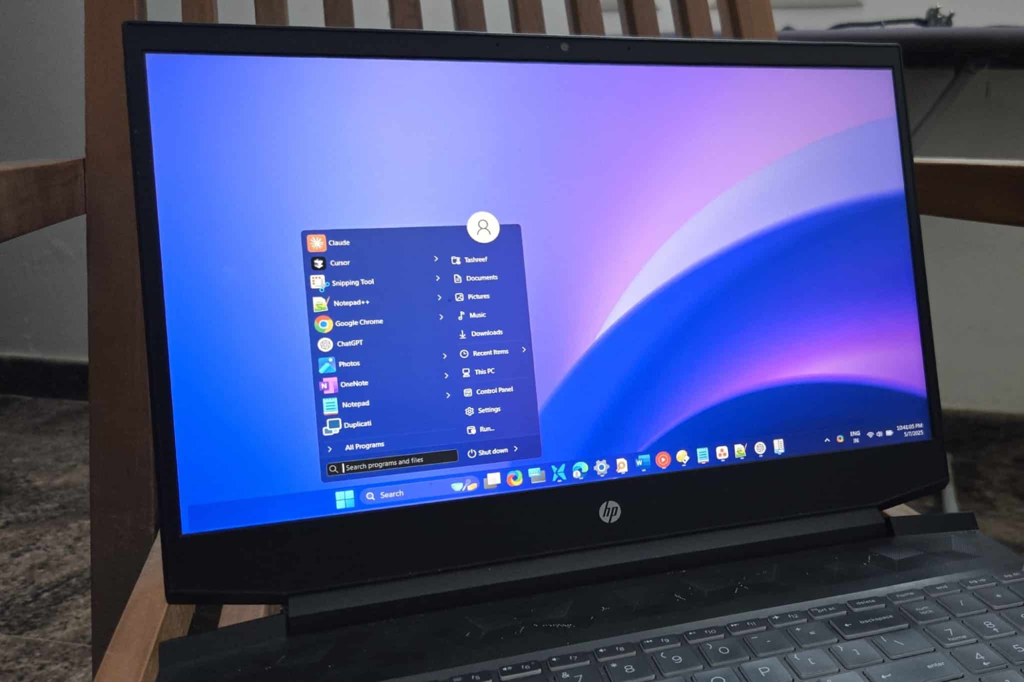 HP Pavilion 筆記型電腦上的 Windows 25 外觀