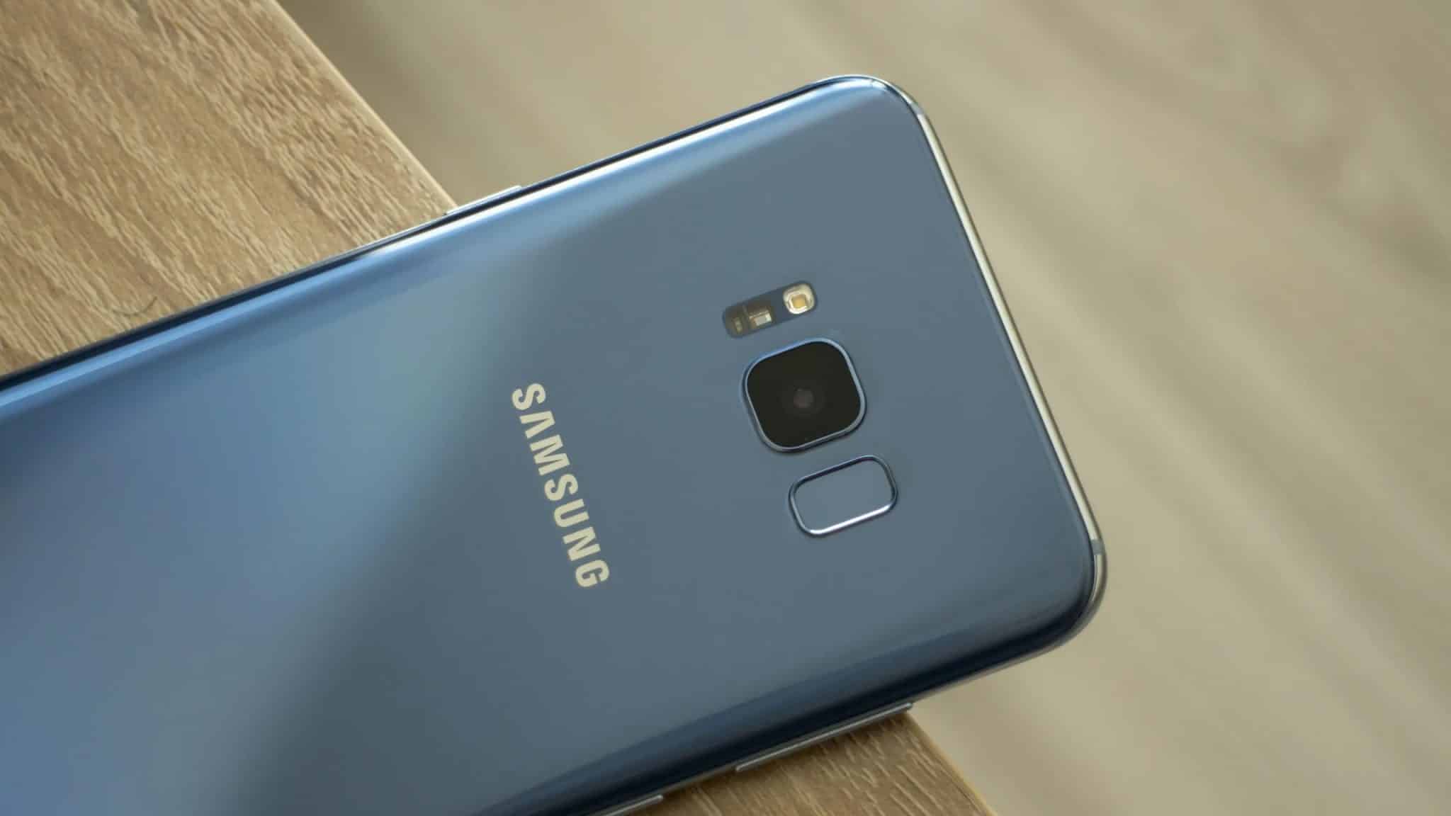 Rückseite des Samsung Galaxy S8 Plus-Telefons
