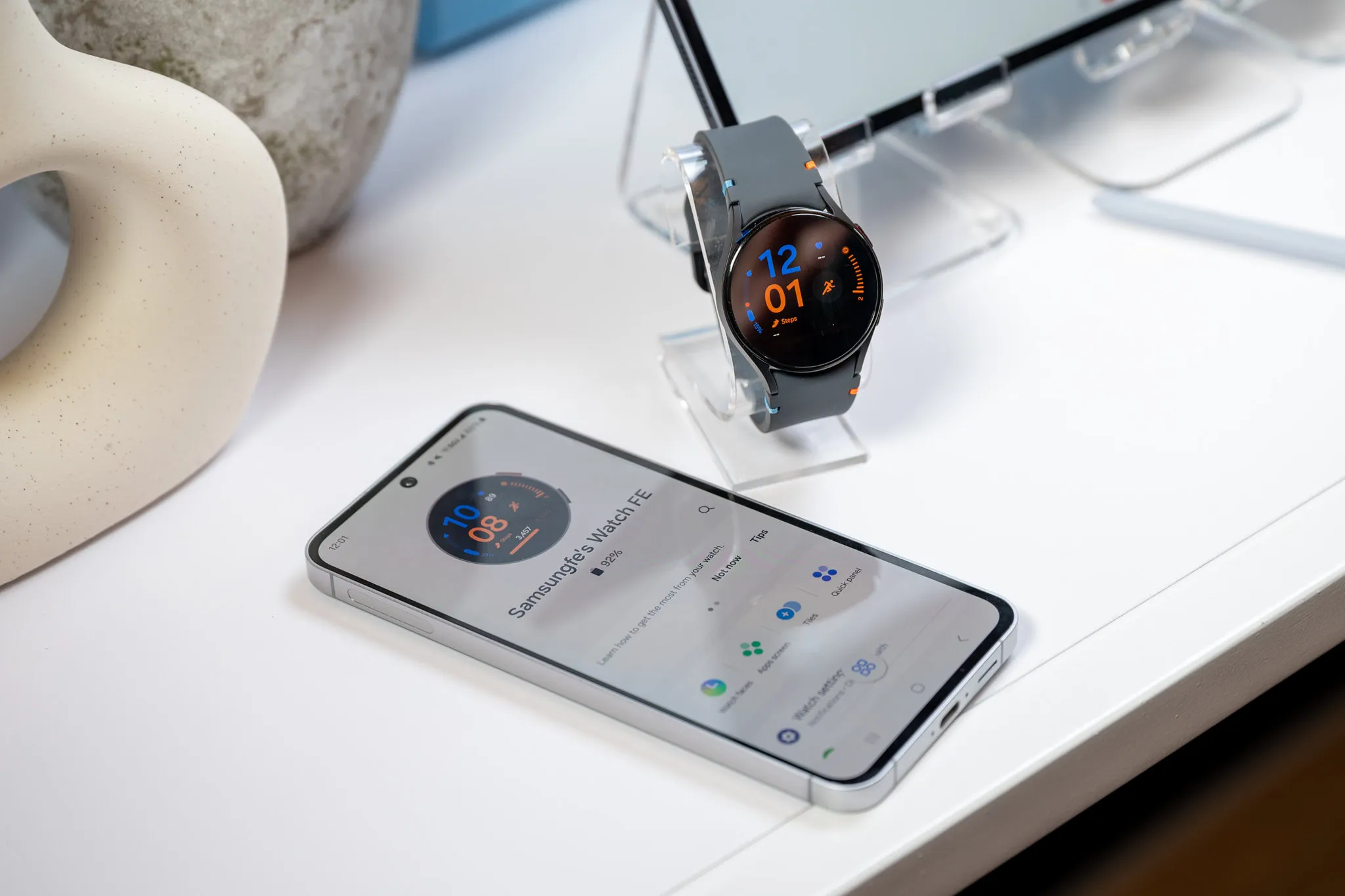 Samsung Galaxy S24 FE, Galaxy Watch LTE'ye bağlandı