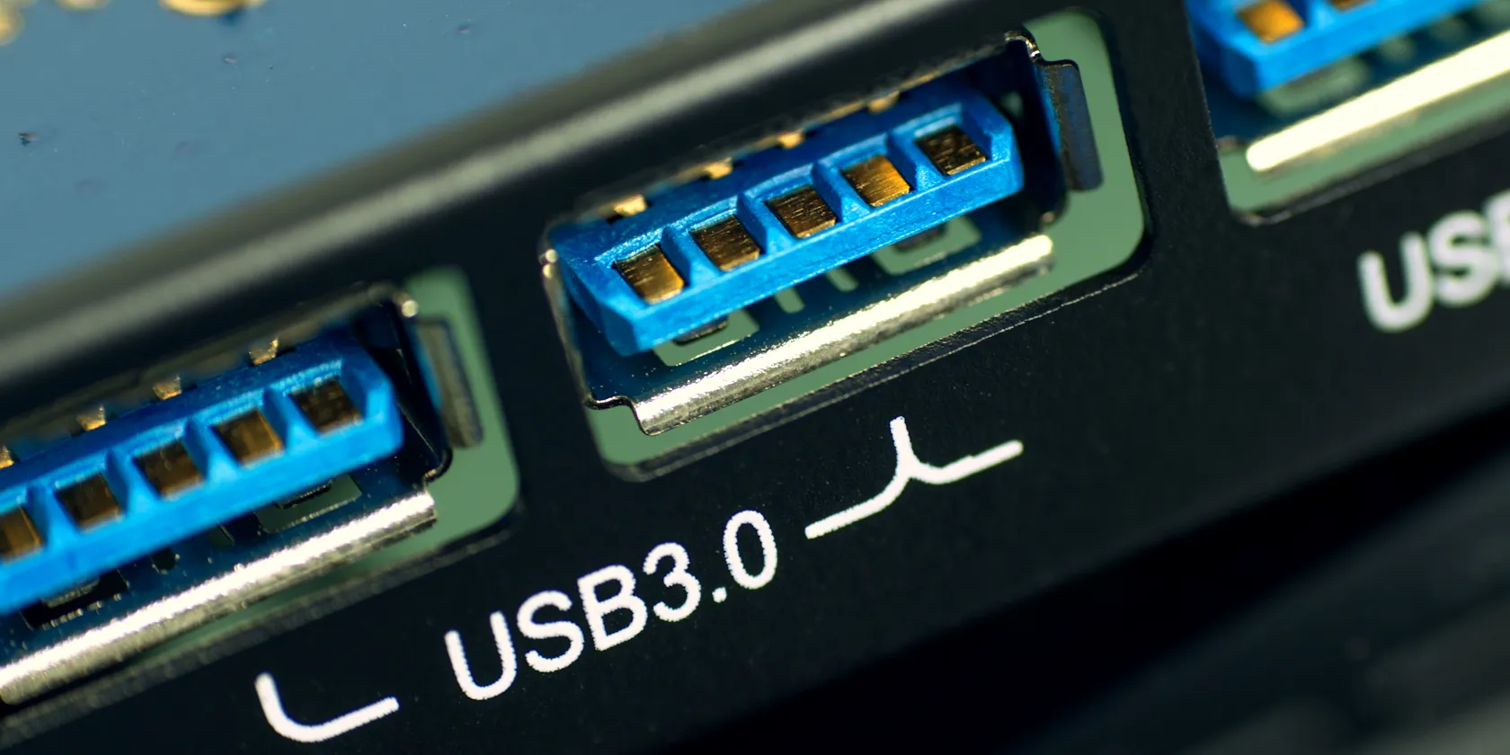 Port USB 3.0 w pobliżu