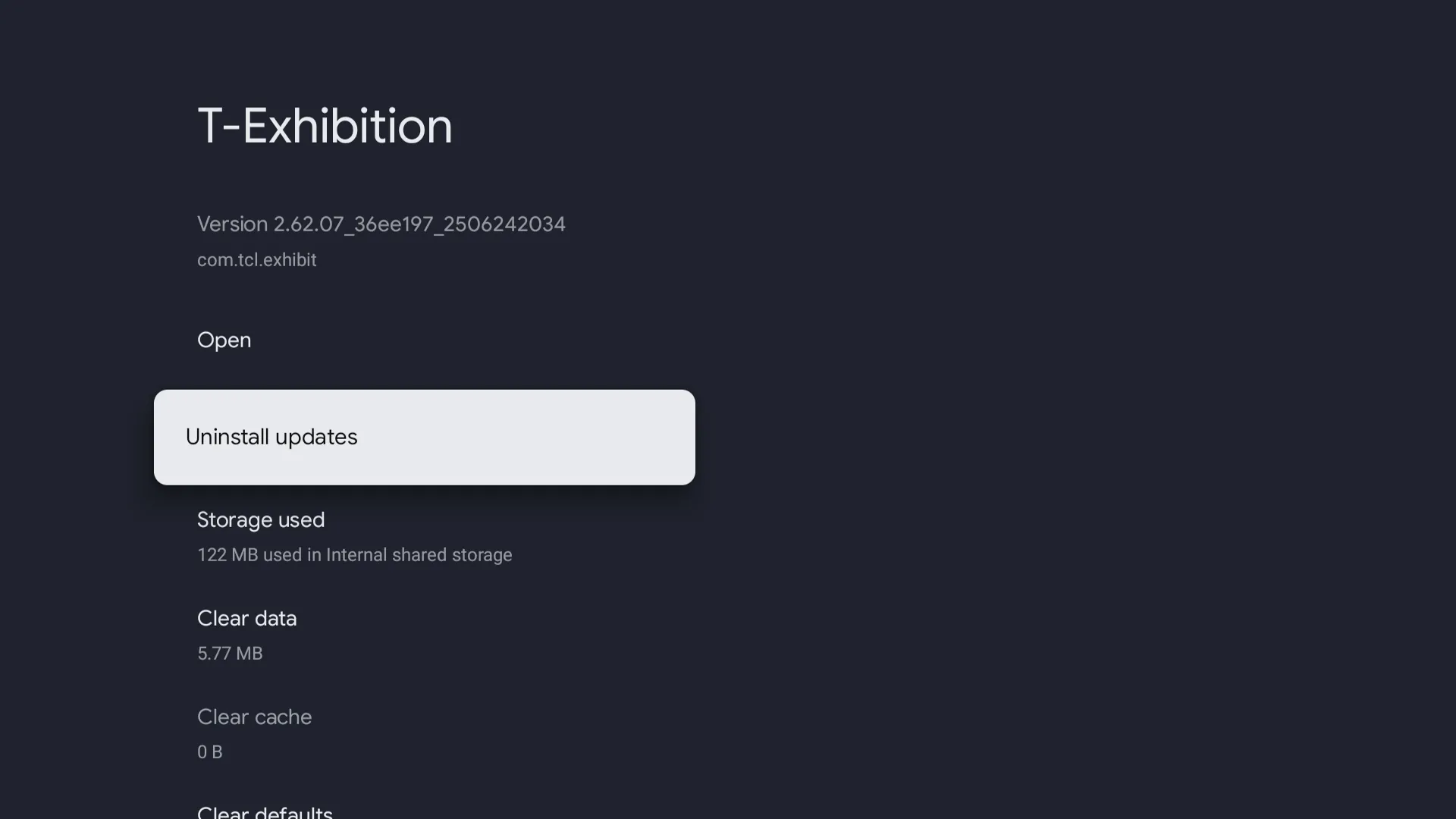 Menu di informazioni sull'app che mostra l'opzione di disinstallazione su Google TV