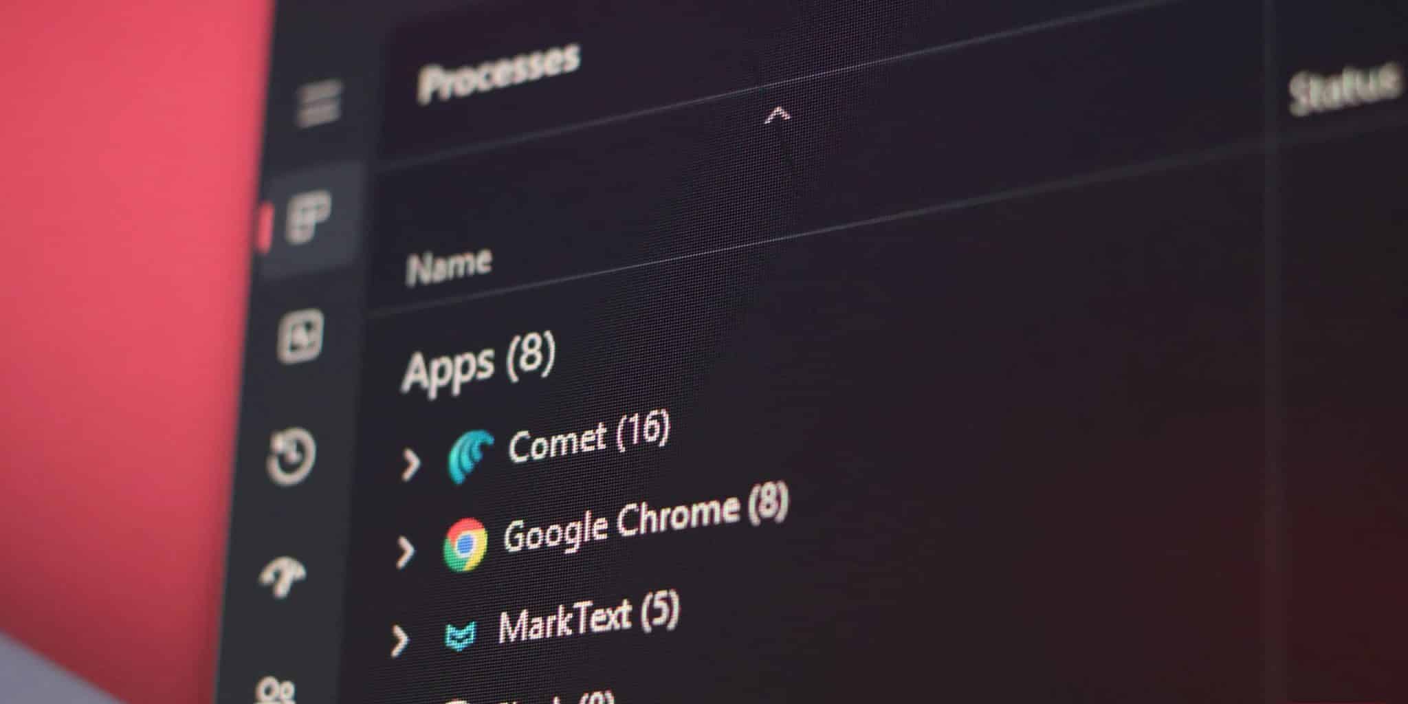 Comet 和 Chrome 在 Windows 工作管理員中開啟。