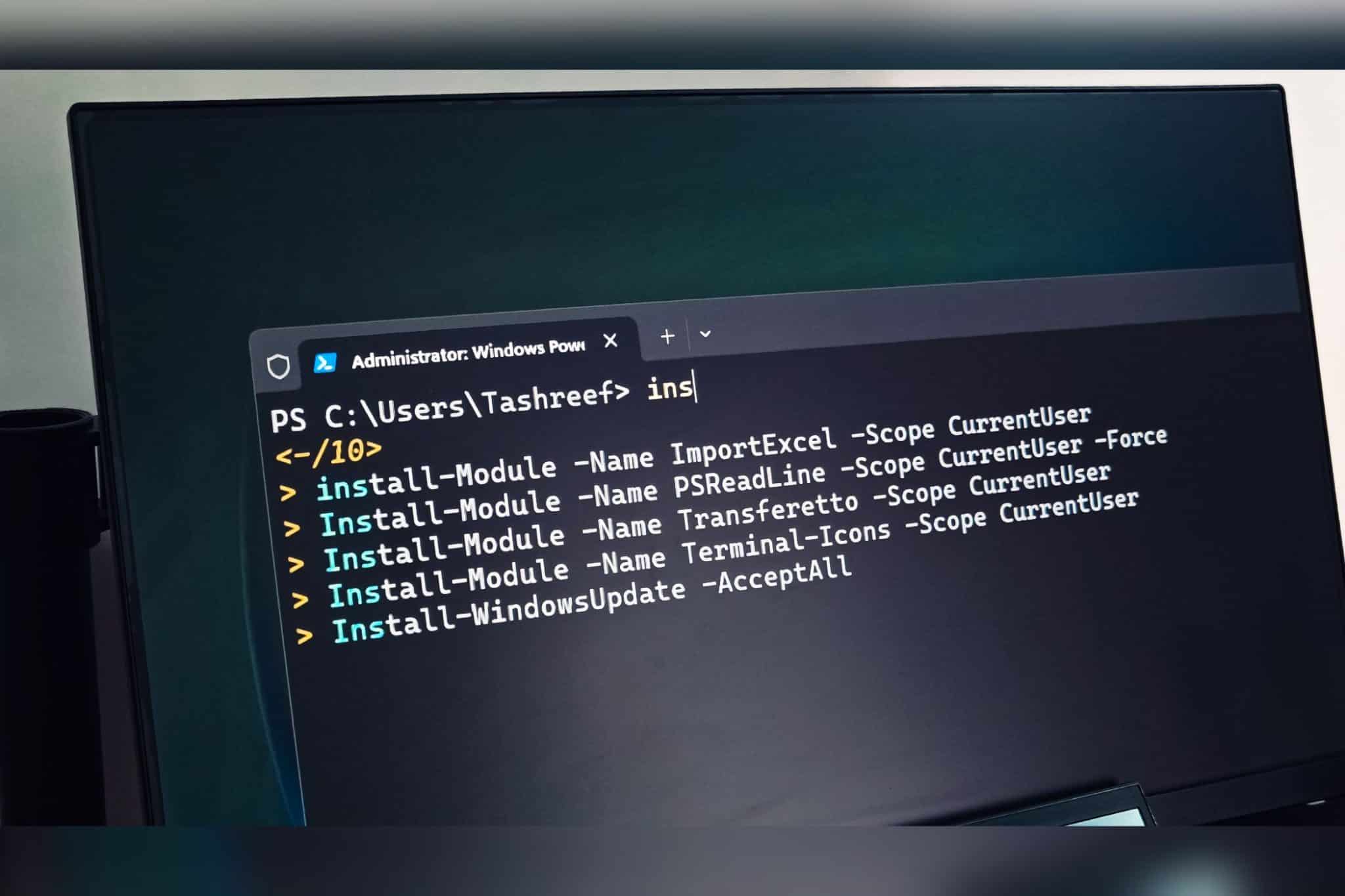 Moduli PowerShell visibili sullo schermo BENQ