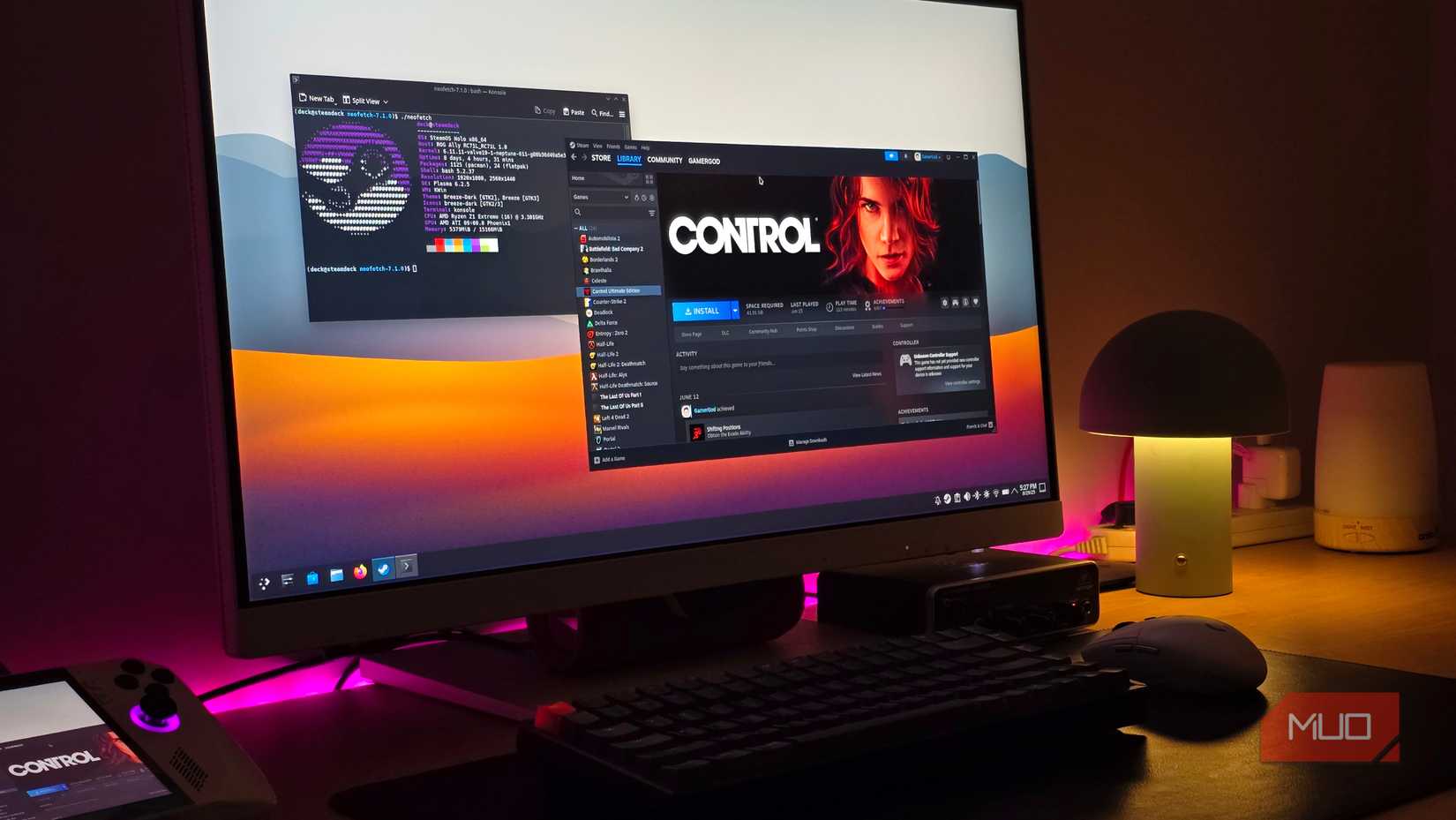 一台運行 Linux 上的 Steam 的計算機,連接到顯示器