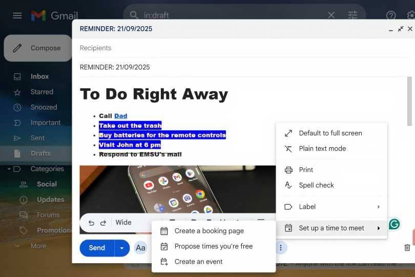 Una bozza in Gmail con l'elenco "Attività immediate" e le opzioni del menu aperti.