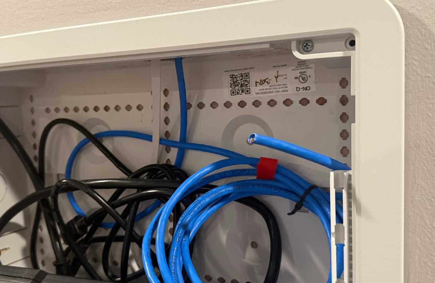 無連接器的 RJ45 Cat6 電纜