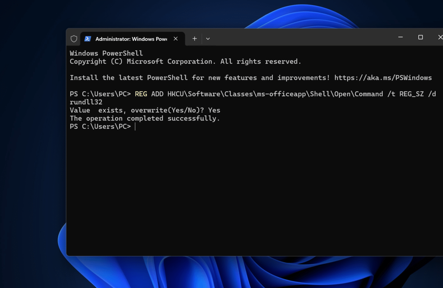 Windows PowerShell ウィンドウは、Copilot ショートカットを上書きするコマンドを使用して管理者として実行されます。