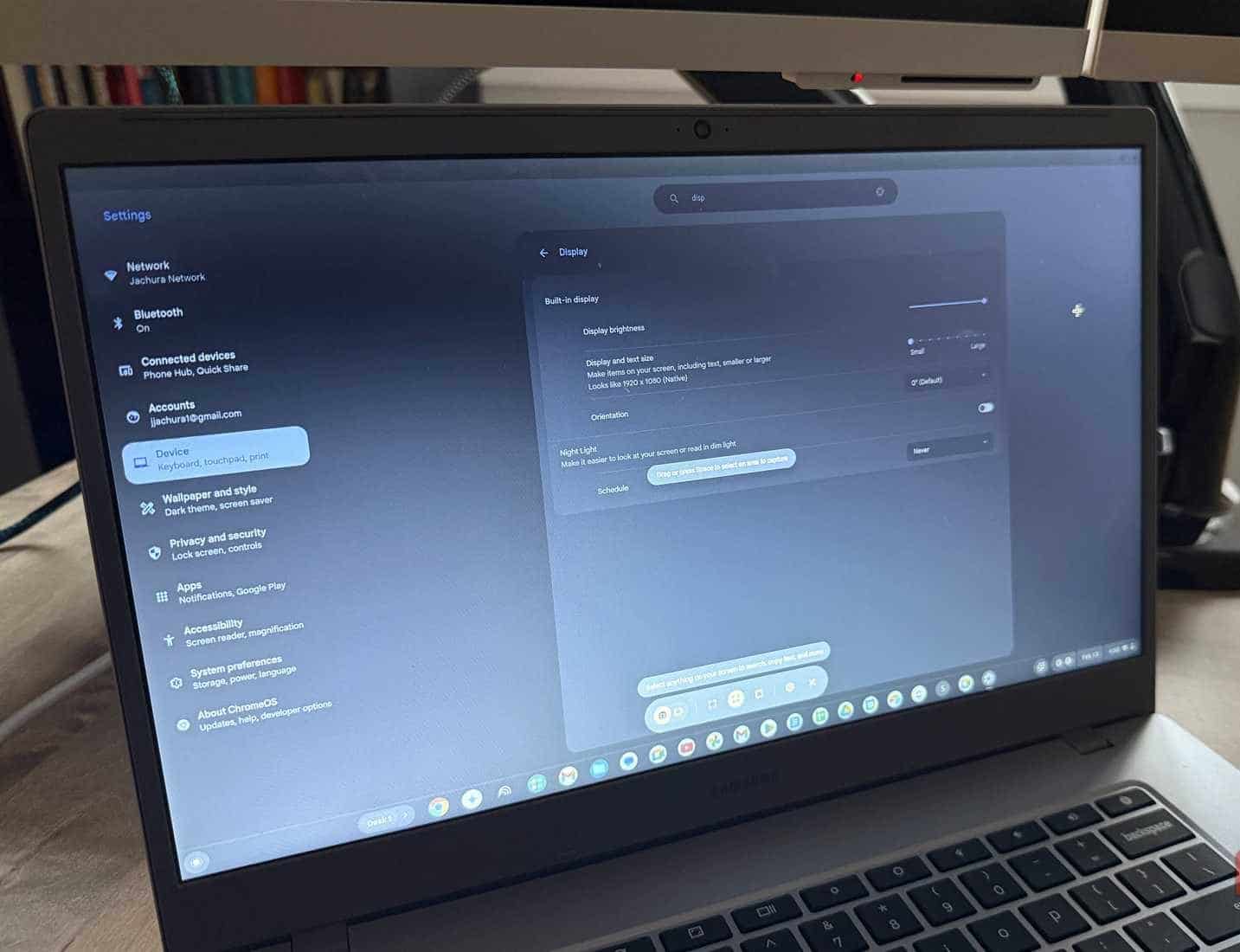 Il Chromebook offre una funzione di registrazione dello schermo.