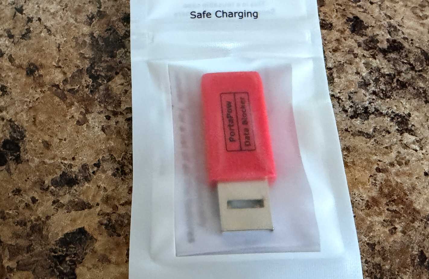Barrera de datos USB-C a USB-A.