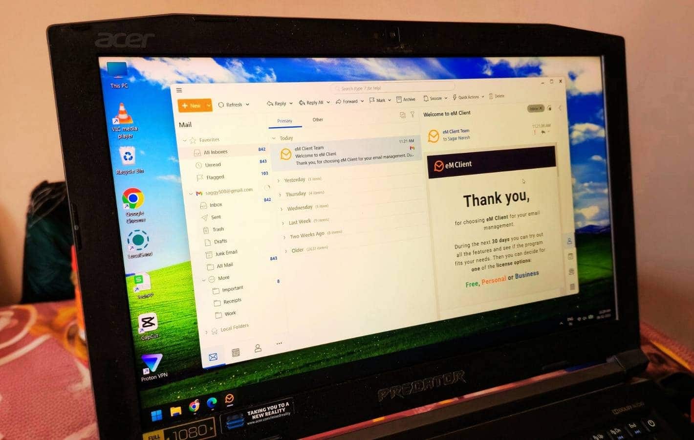 Dimentica Outlook e Thunderbird, questo è il client di posta elettronica professionale di cui hai bisogno.