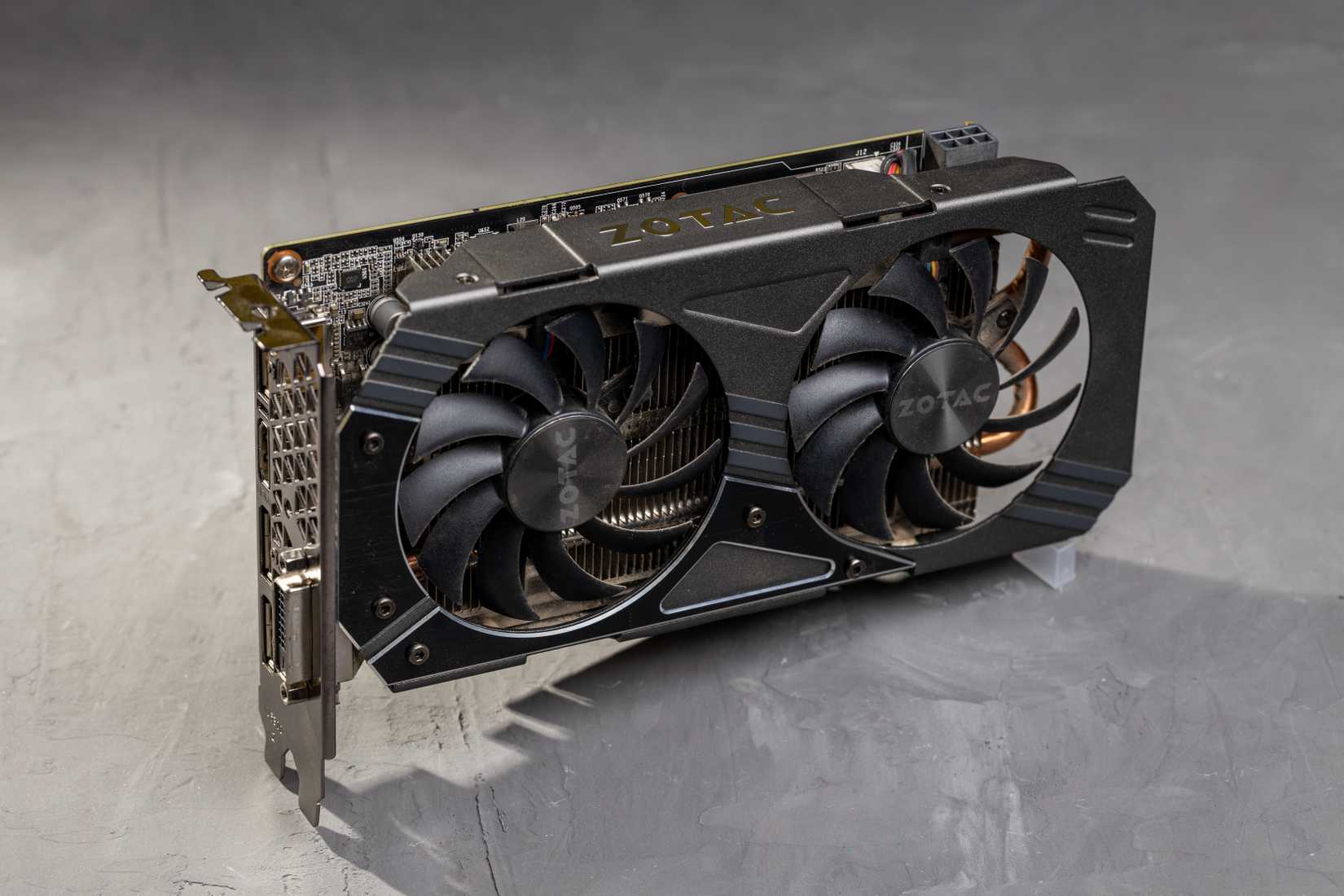 Profilo laterale GTX 1060