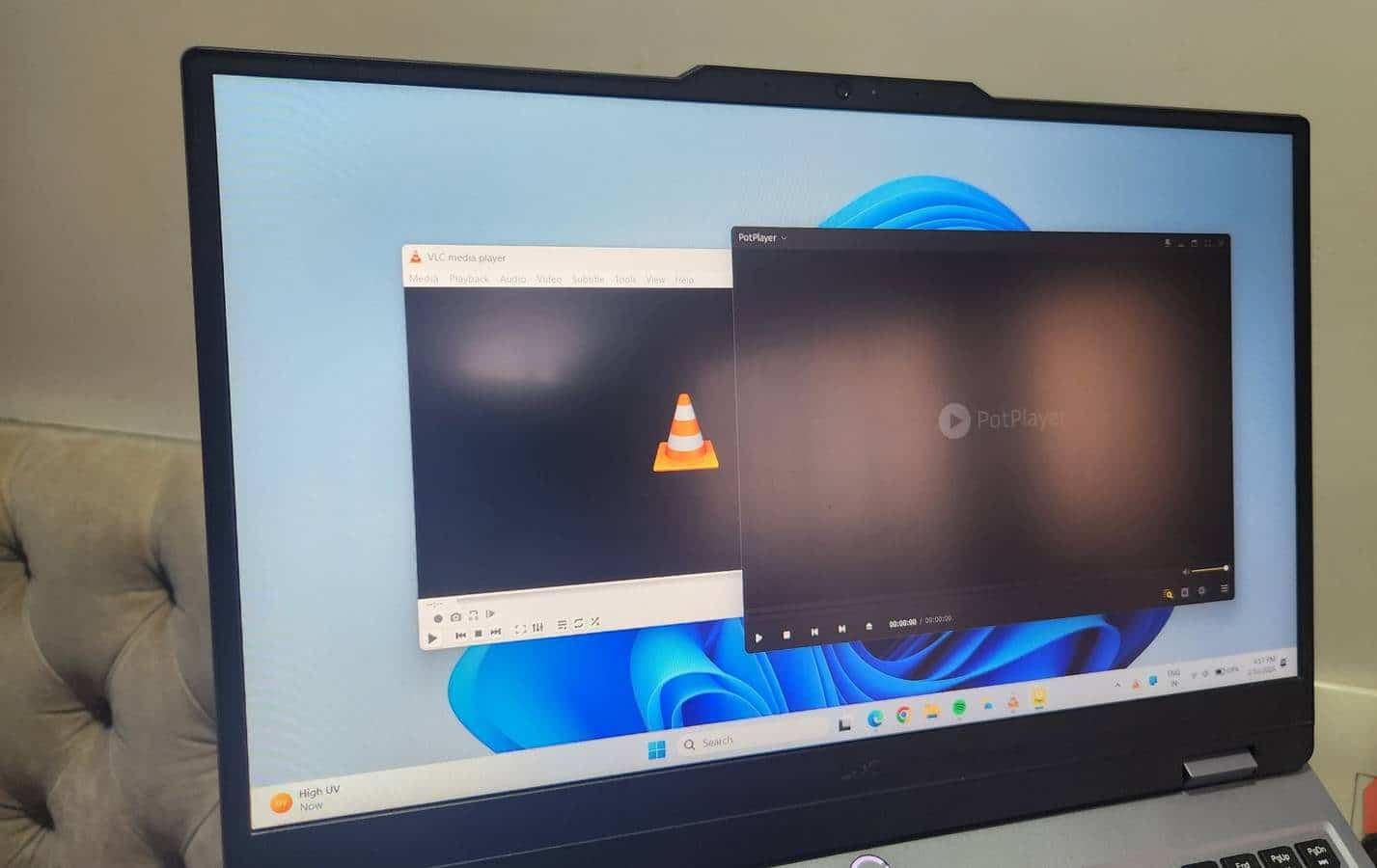 Pensavo che VLC fosse insostituibile, ma questo lettore mi ha fatto cambiare idea.