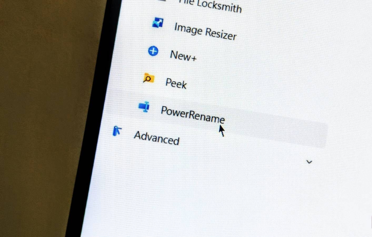 Grazie a una funzionalità di Windows, puoi dire addio alla necessità di rinominare manualmente i file!