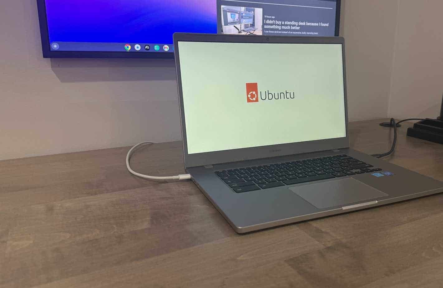 Chromebook Samsung con display Ubuntu