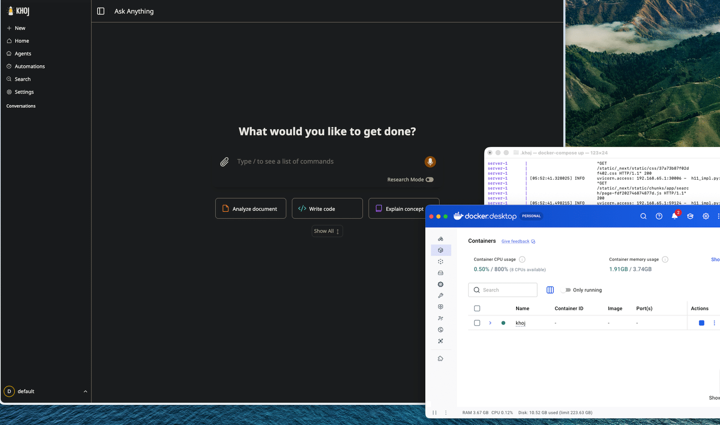 Khoj AI 透過 Docker 和終端機視窗開啟。