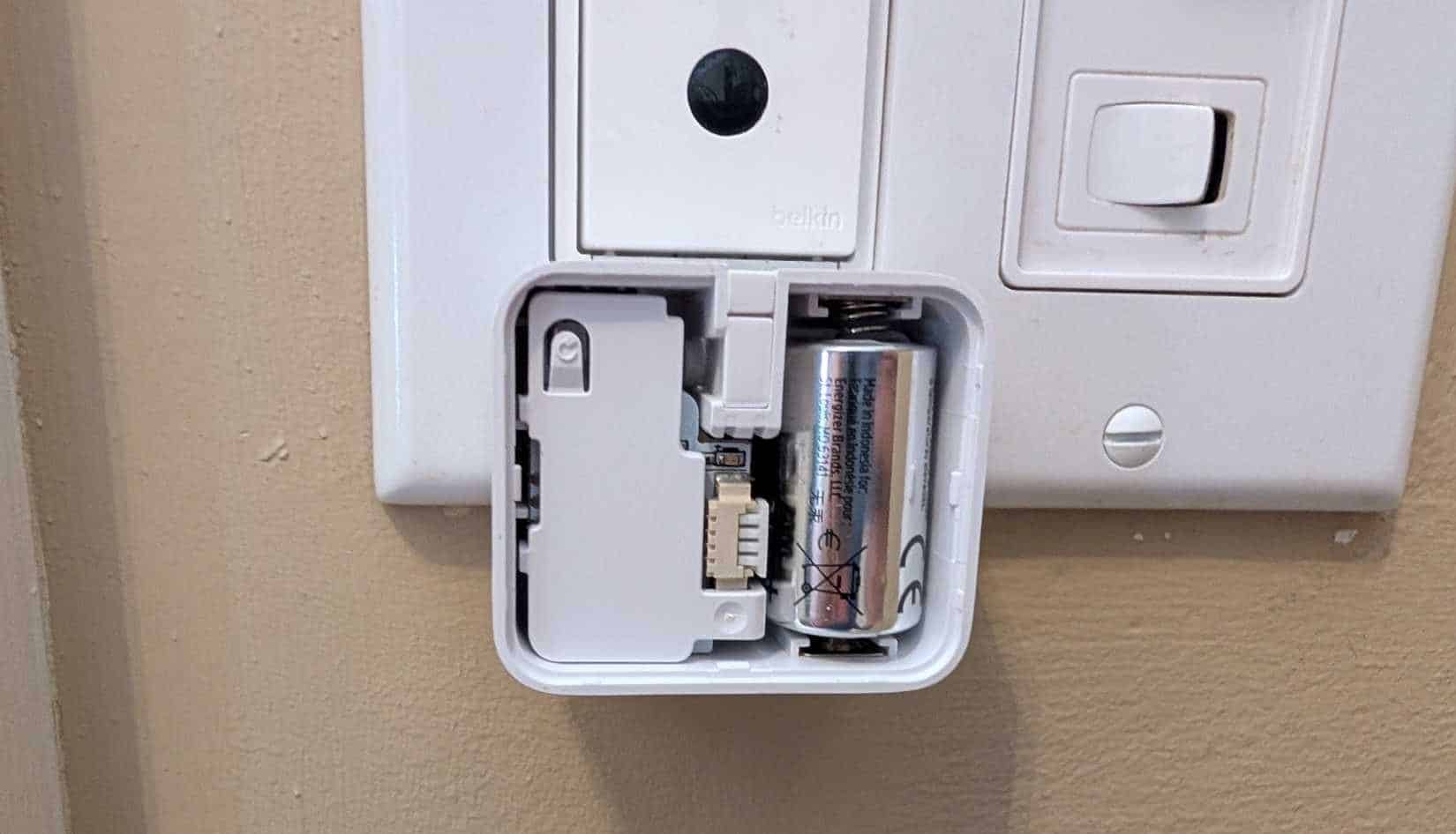 SwitchBot CR2 battery