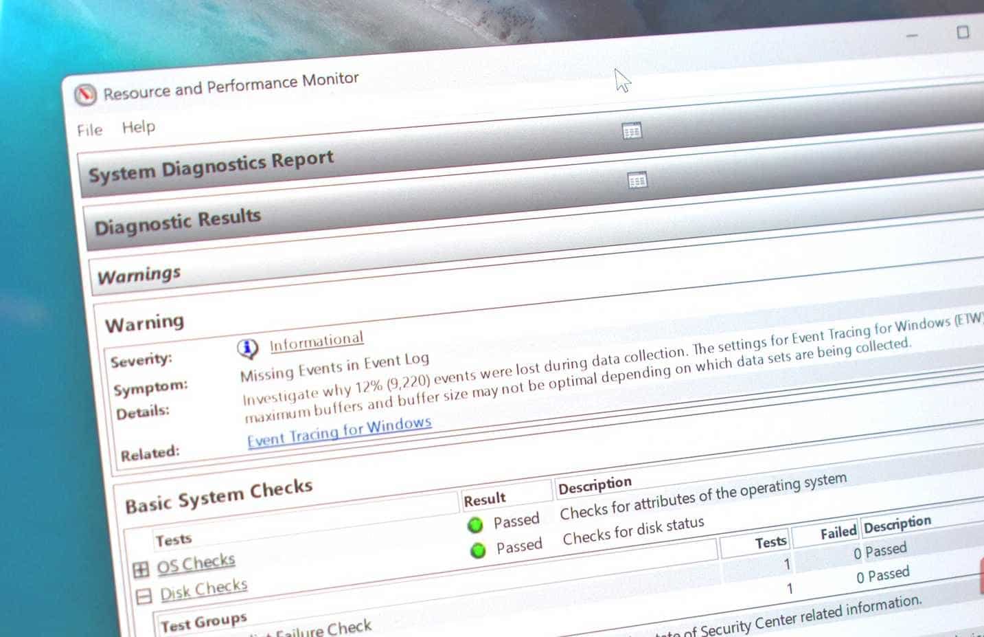 Windows 11 效能監視器應用程式。