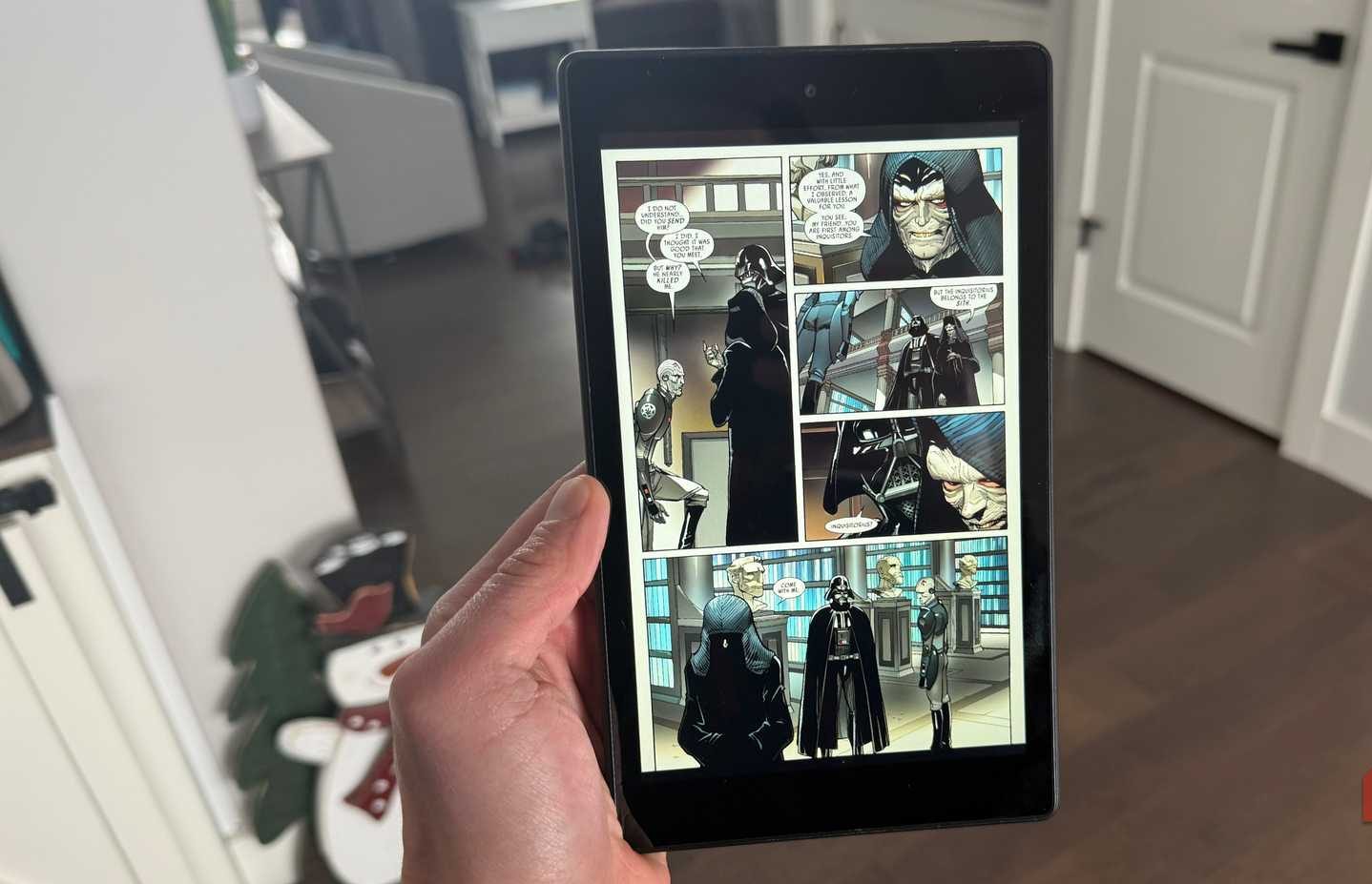 kindle 8 fire table with vader comic
